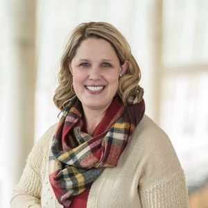 Meet your Posher, Holly